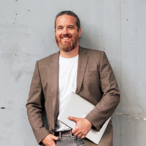 Portrait von Robert Rosenberg, zuständig für Kundenberatung  in unserer Webagentur in Berlin.